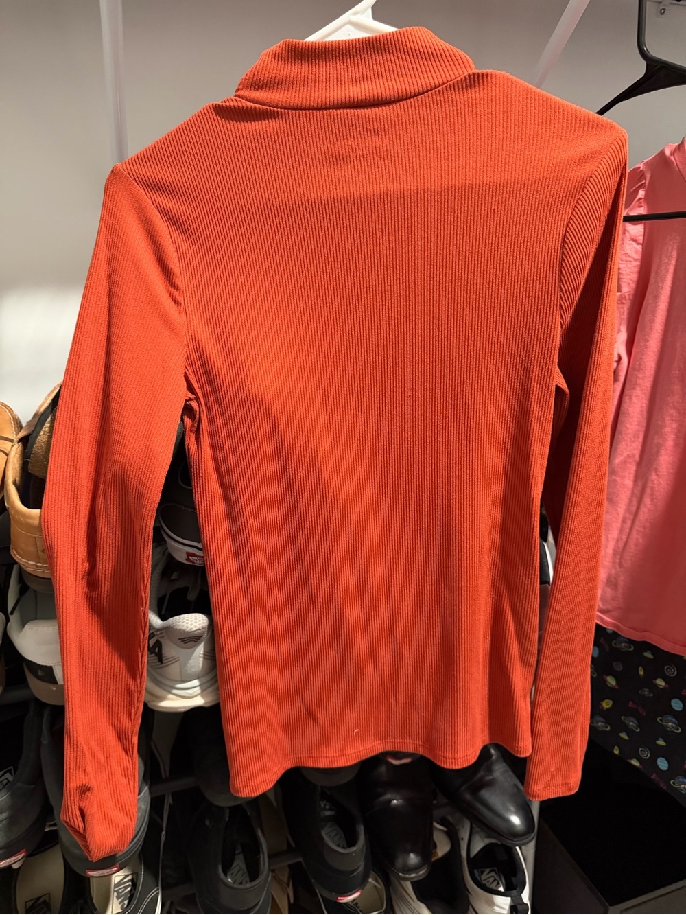 No Boundaries Ribbed Long Sleeve Turtleneck - Rust